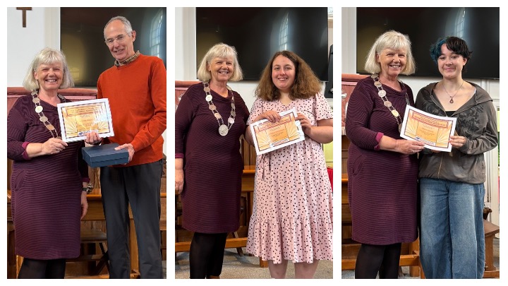 Award winners receiving their awards from Thornbury Town Mayor, Helen Ball
