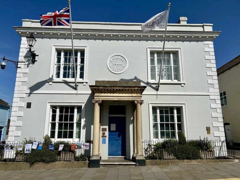 Thornbury Town Hall, where the Thornbury Volunteer Centre office is based.